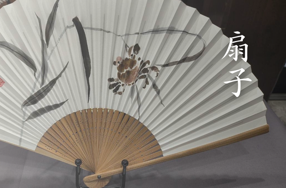 新品　京加賀友禅(作家物)にぷっくり存在感有る 大きめ手刺繍が沢山の新品セット 新品 京加賀友禅(作家物)にぷっくり存在感有る 大きめ手刺繍が